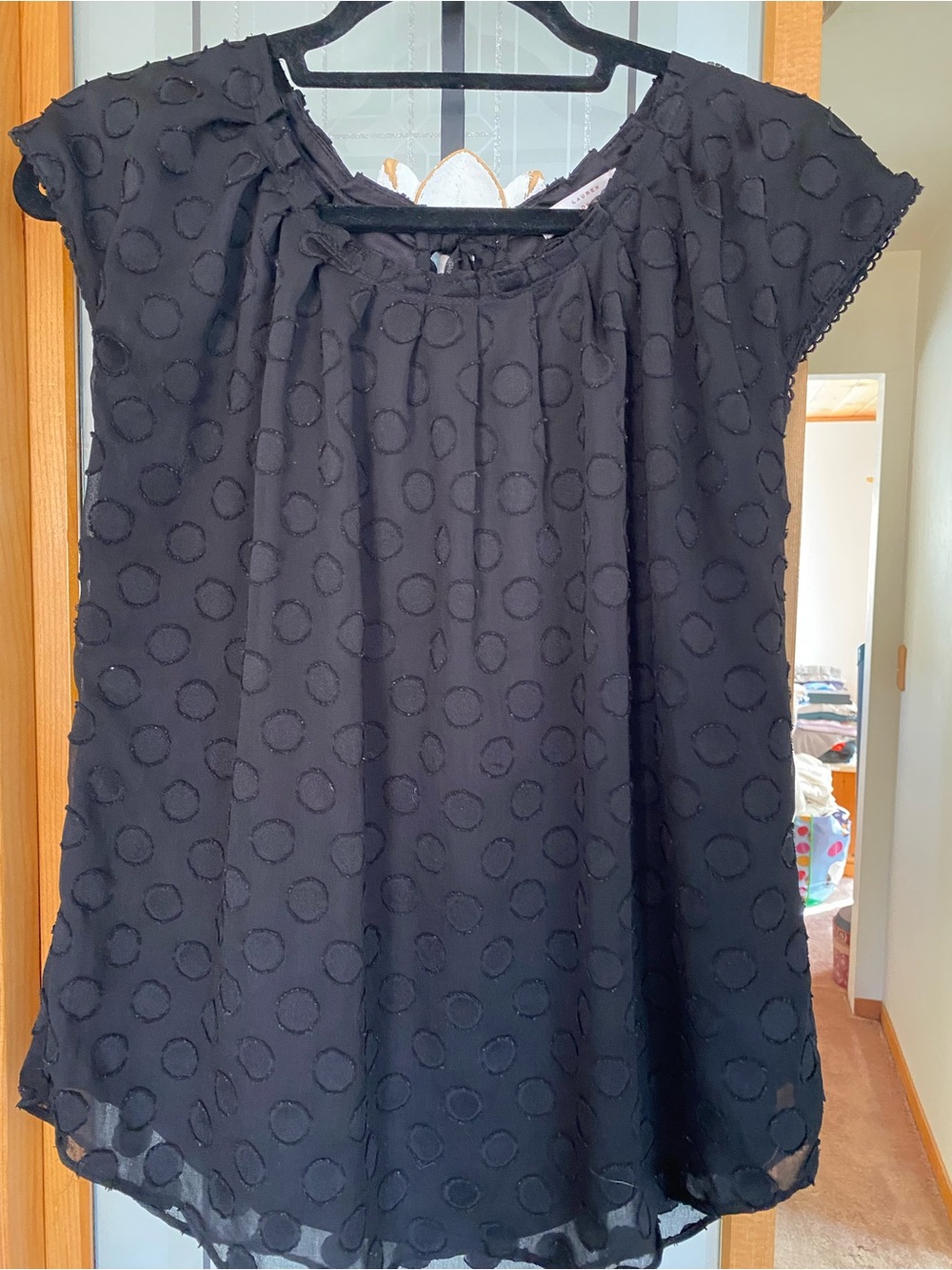 LC Lauren Conrad Black Textured Dot Short Sleeve Blouse